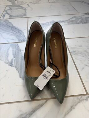 Express Patent Pointed-Toe Pump in Sage